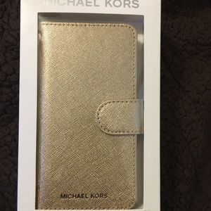 Michael Kors iPhone 7/8 wallet phone case (gold)